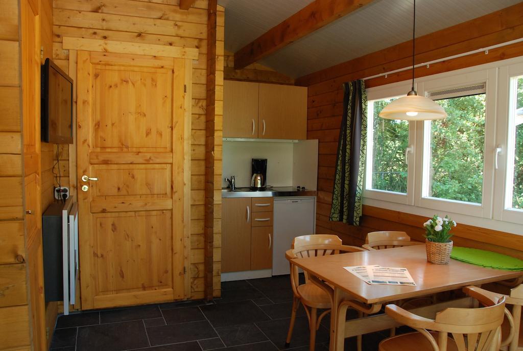Camping "De Stuurmanskolk" Welsum 객실 사진